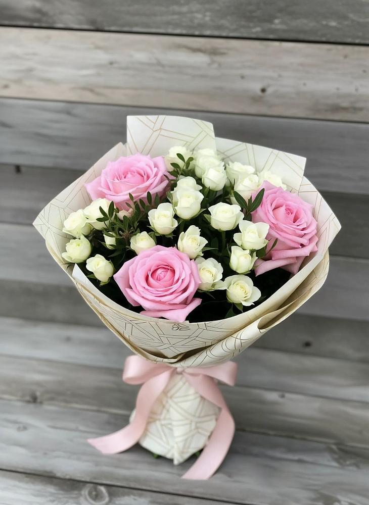 Букет цветов из: Розы в Брусянский