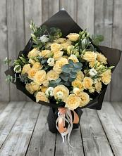 Букет цветов из:  Розы и Лизиантусы в Брусянский