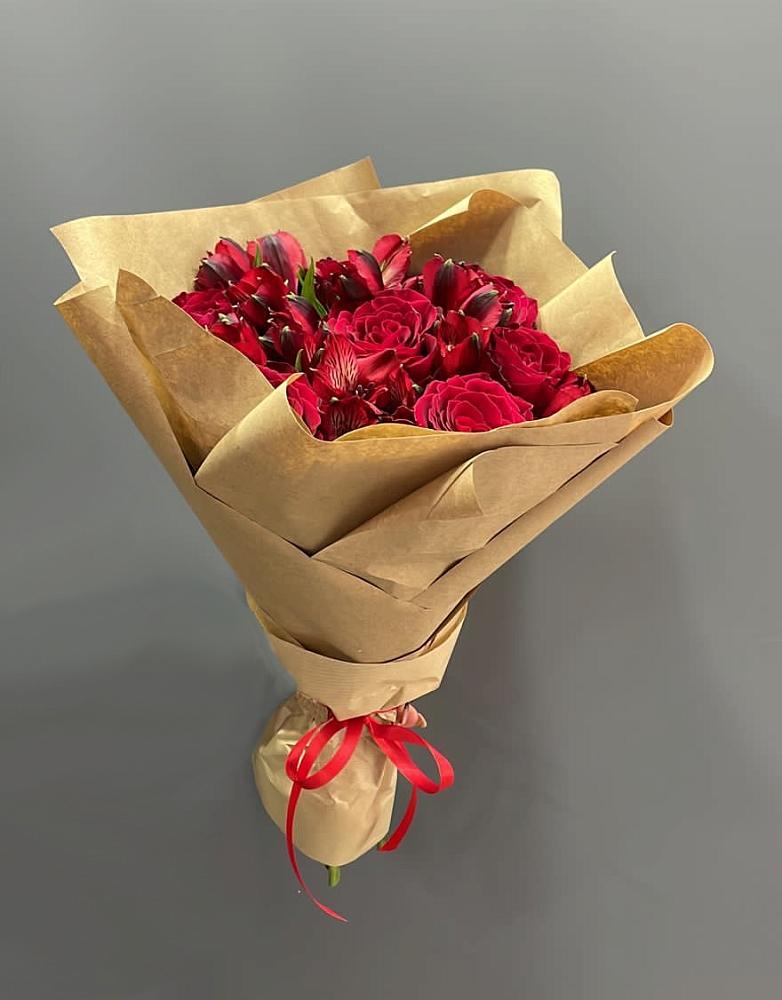 Букет цветов из: Альстромерии и Розы в Брусянский