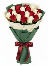 Букет Микс из красных и белых роз #REPLACE_PRED# Брусянский