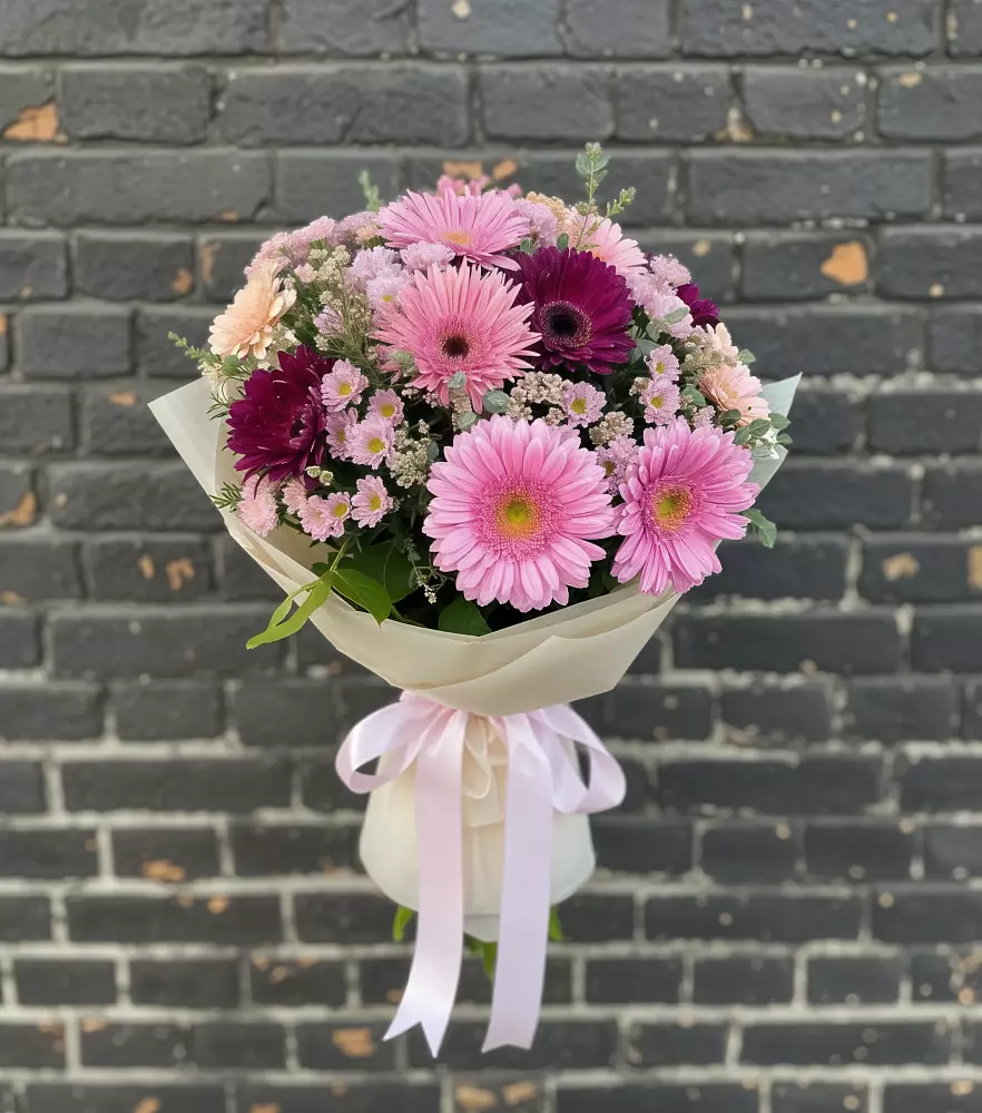 Букет цветов из: Герберы и Хризантемы в Брусянский