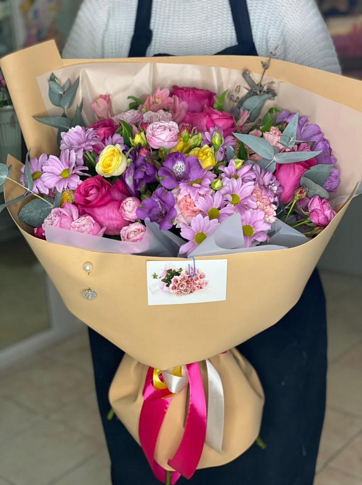 Букет цветов из: Хризантемы, Гвоздики и Альстромерии в Брусянский