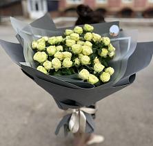 Букет Белые кустовые розы Солинеро в Брусянский