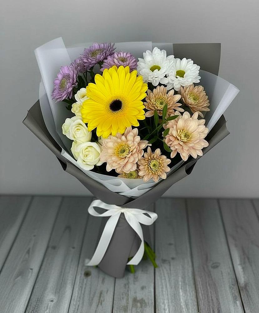 Букет цветов из: Розы, Герберы и Хризантемы в Брусянский