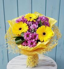 Букет цветов из:  Хризантемы и Герберы в Брусянский