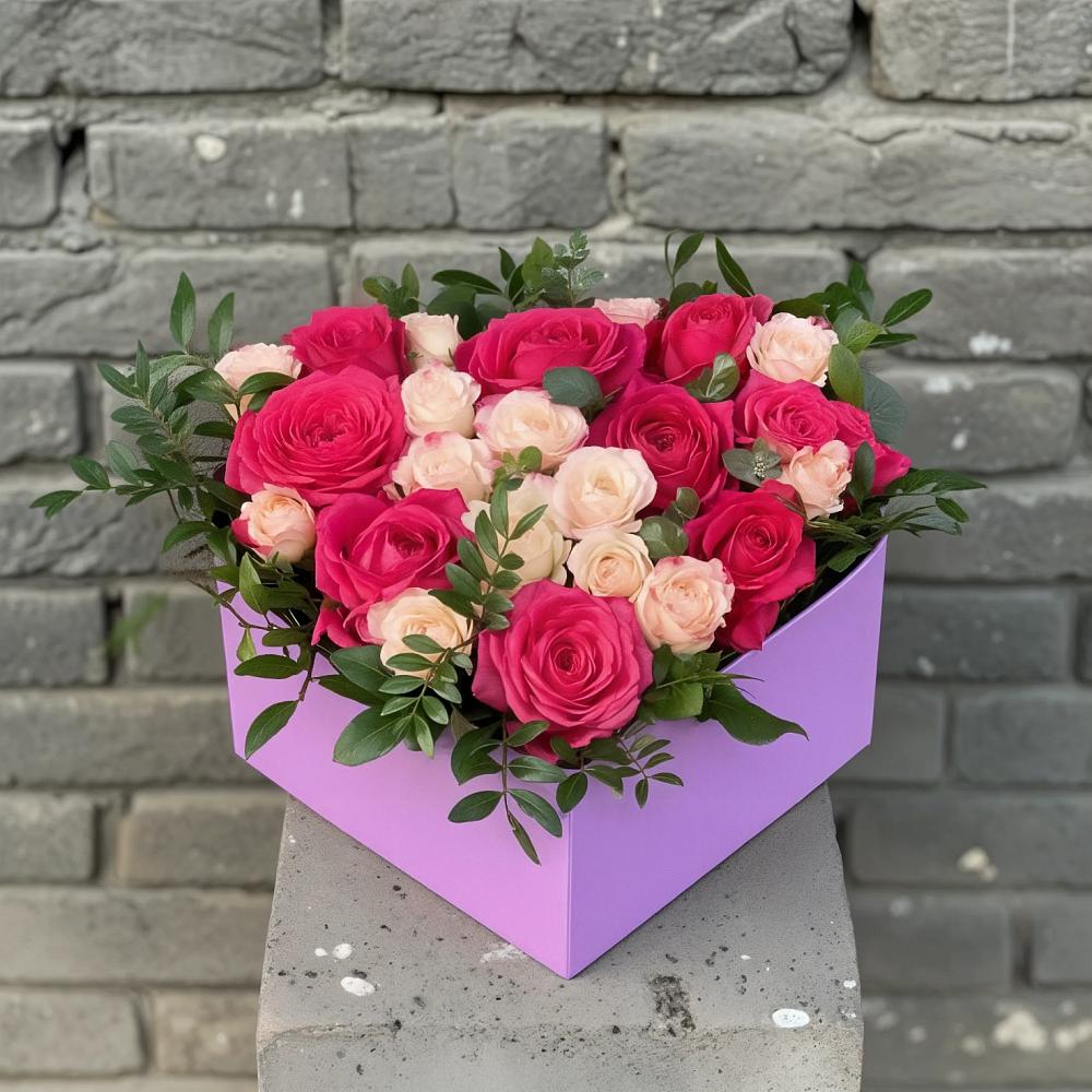 Цветочная композиция из Розы в коробке в Брусянский