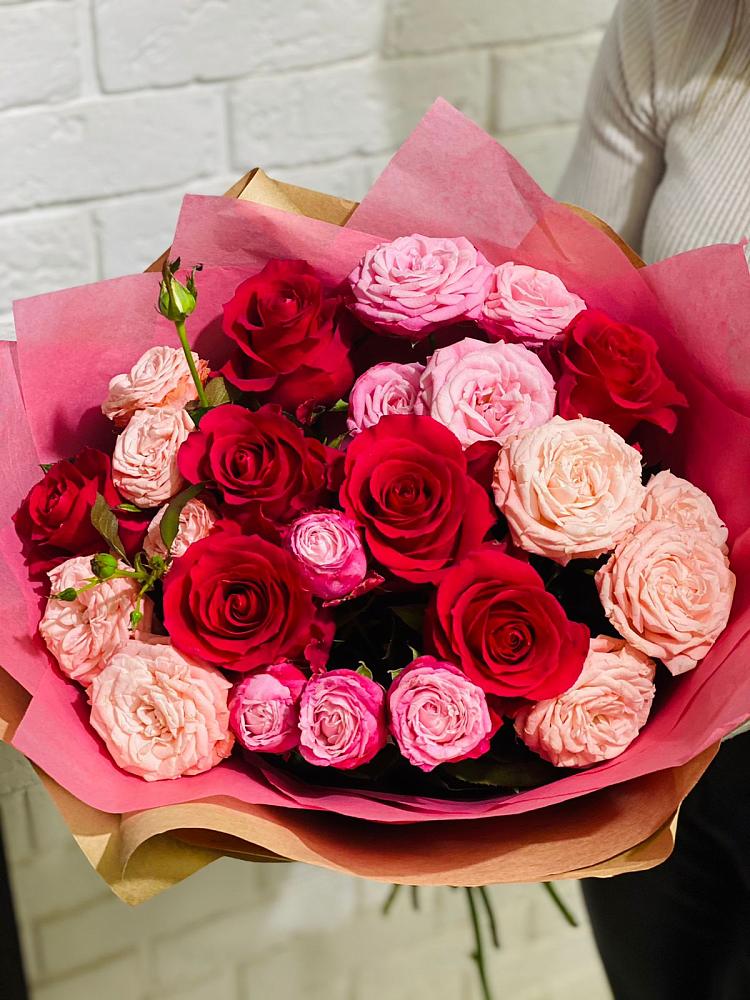 Букет цветов из: Розы в Брусянский