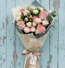 Букет цветов из:  Розы в Брусянский