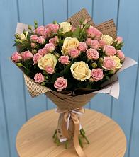 Букет цветов из:  Розы в Брусянский