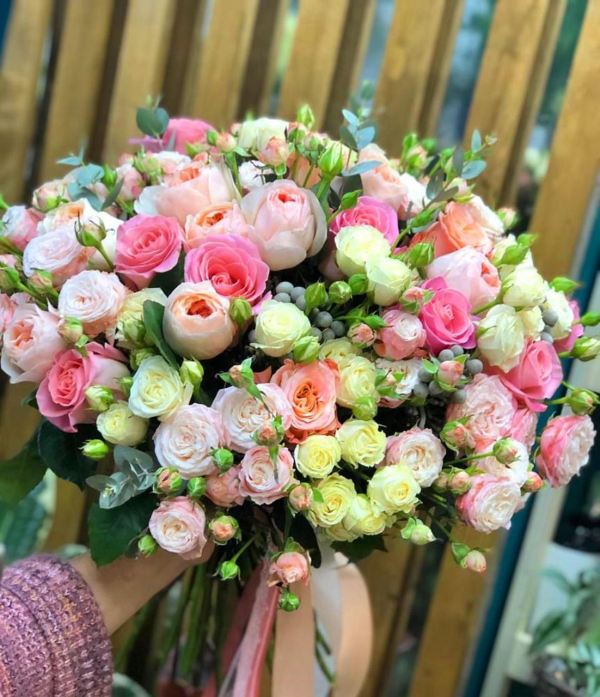 Букет цветов из: Розы в Брусянский