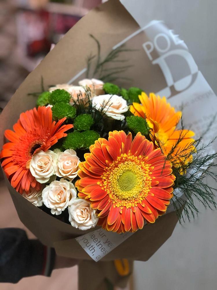 Букет цветов из: Герберы, Хризантемы и Розы в Брусянский